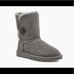 bailey button GREY uggs
